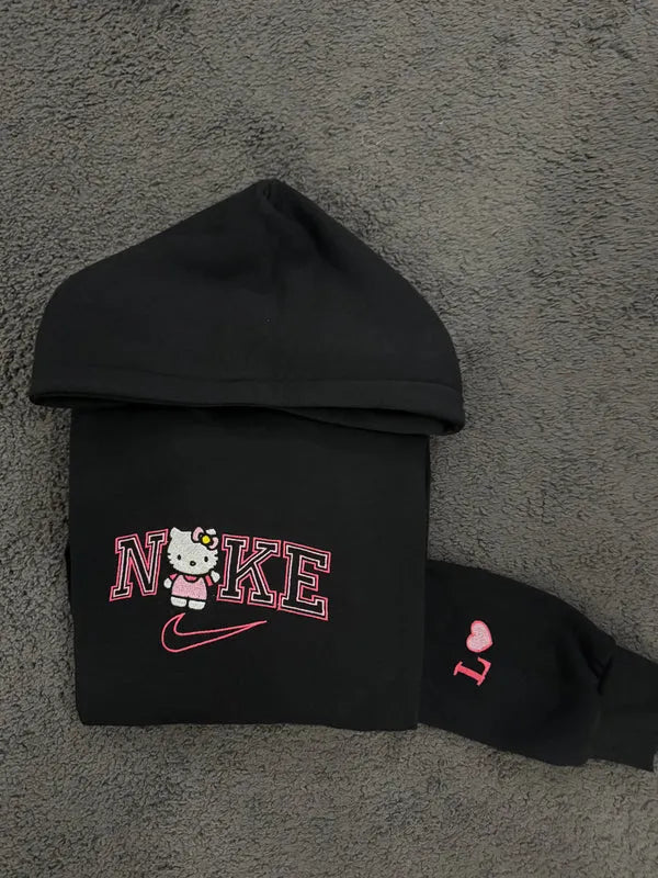 Felpa Personalizzata con Scritta N*ke e Personaggio