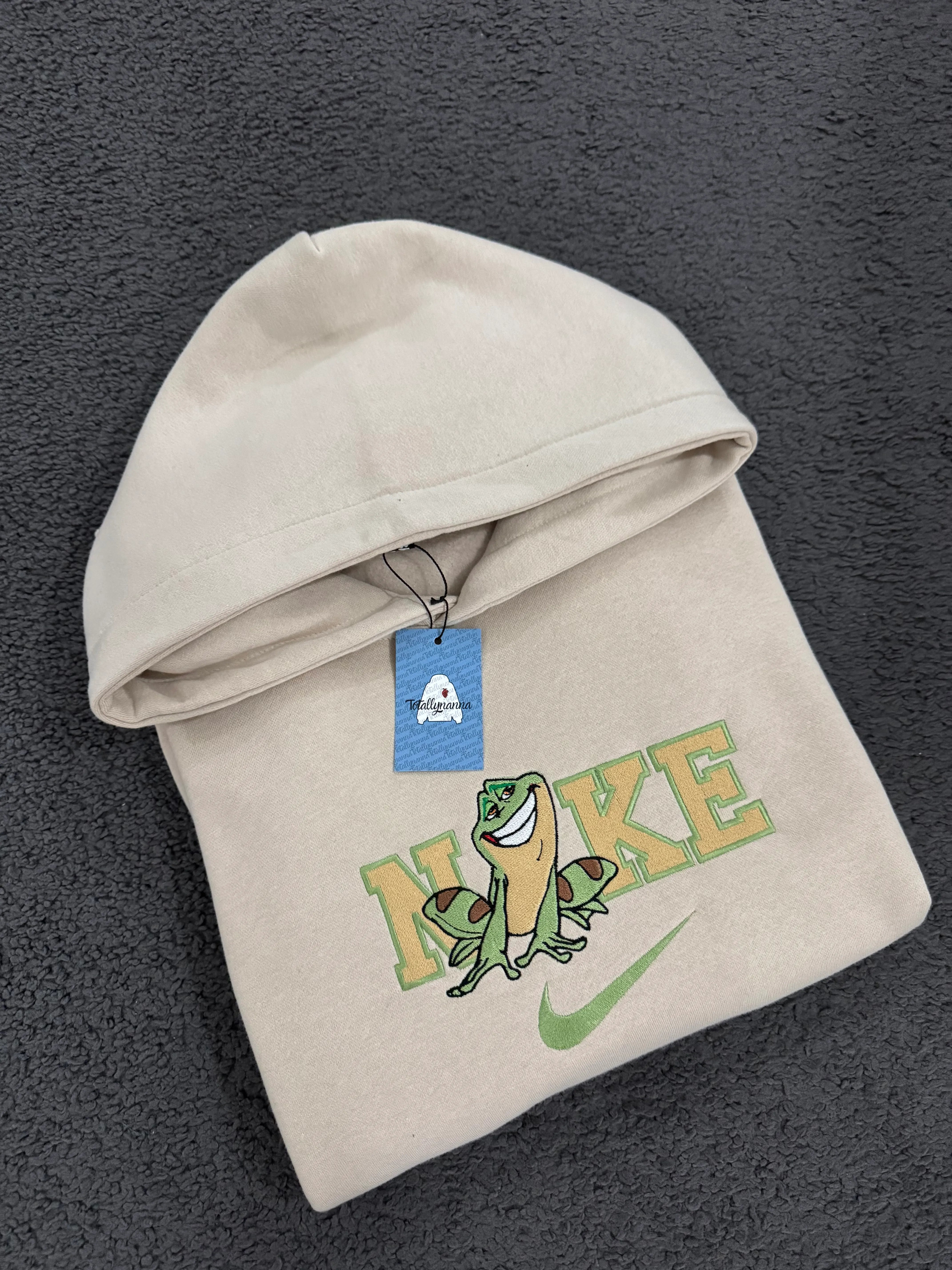 Felpa Personalizzata con Scritta N*ke e Personaggio