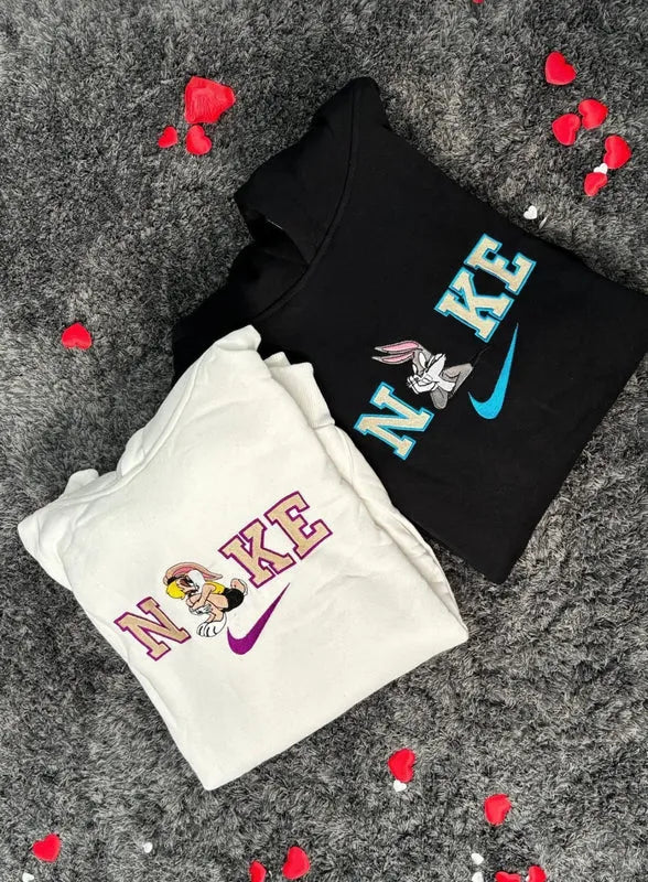 Felpa Personalizzata con Scritta N*ke e Personaggio