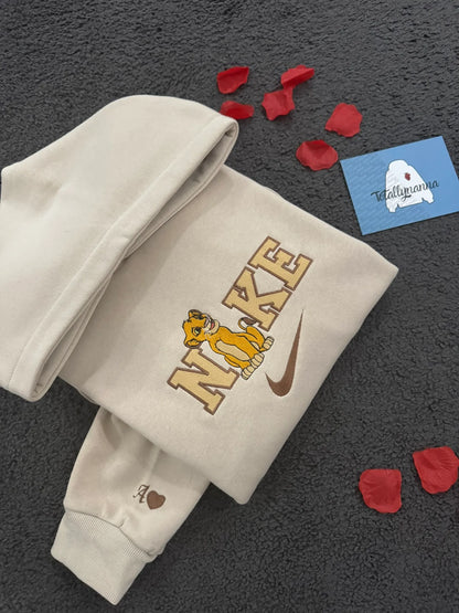 Felpa Personalizzata con Scritta N*ke e Personaggio