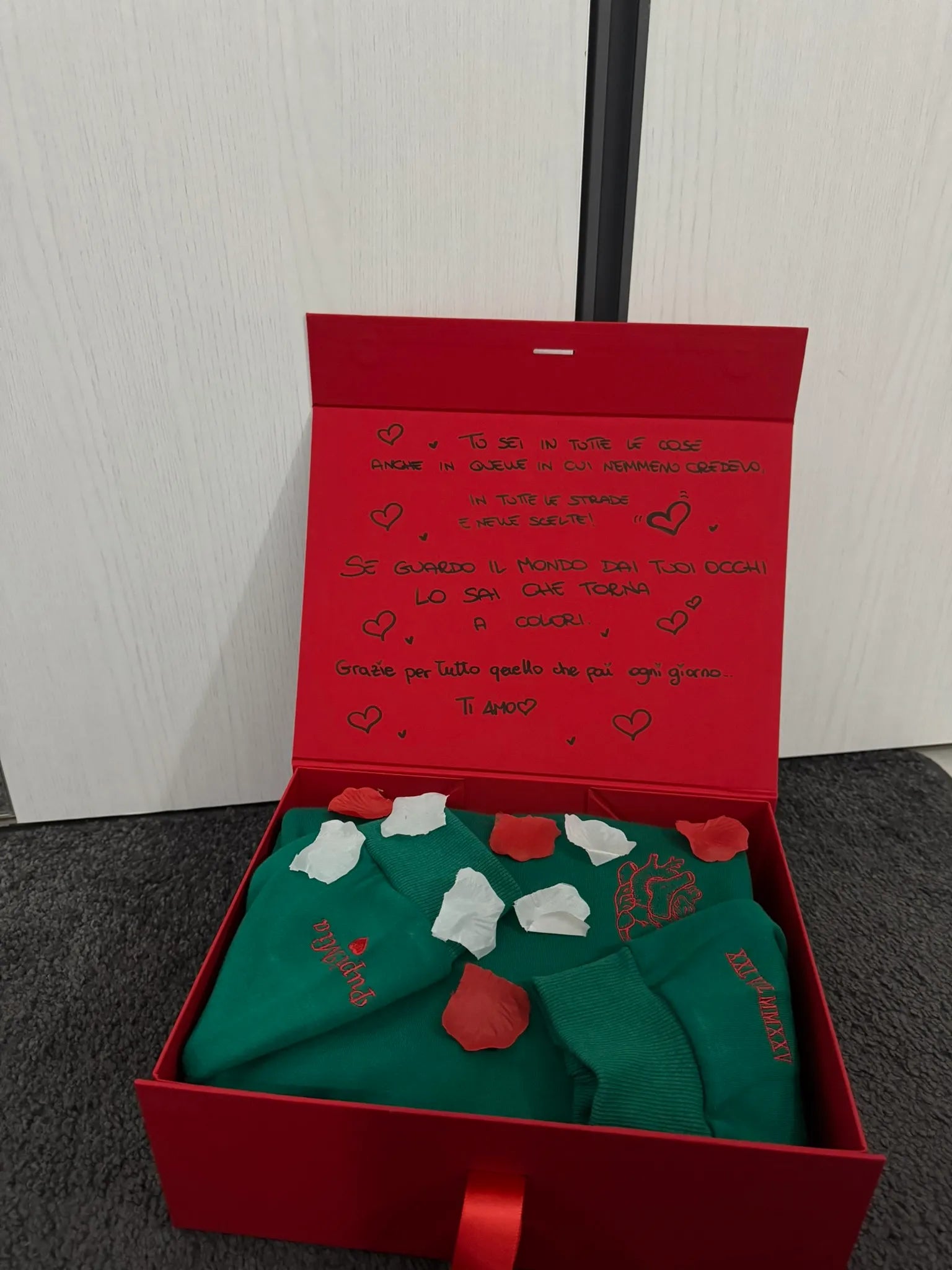 Felpa Personalizzata con Cuore Anatomico