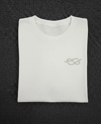 T-Shirt Personalizzata con Nodo "Infinito"
